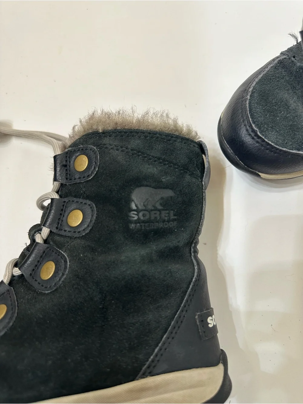 Sorel Explorer Joan Kids Suede Winter Boots Black Size 11 (EU 28)